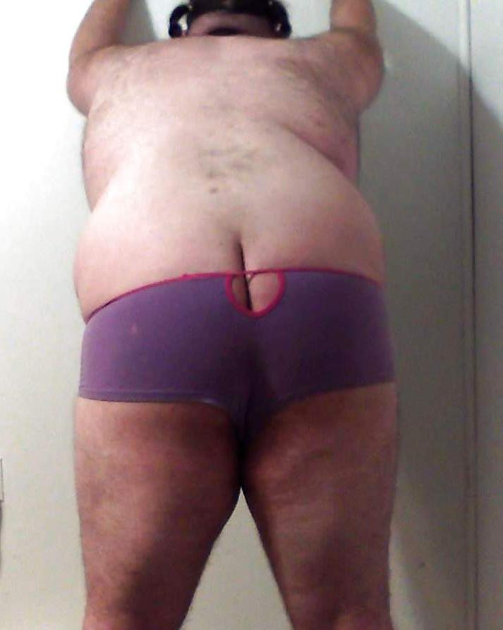 23P Topless sissy