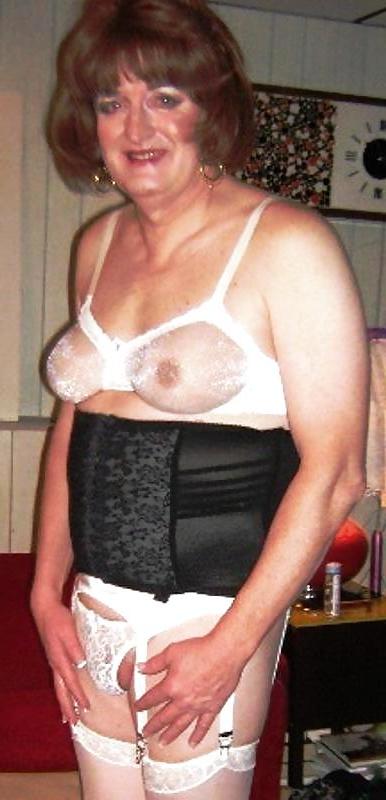 8P Sissy bitches 