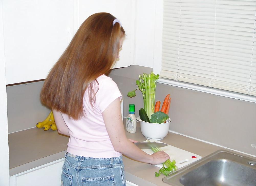 25P Slim pornstar Melissa testing her salad ingredients