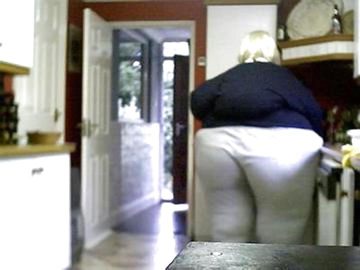 25P Huge SSBBW Asses 
