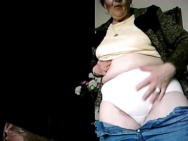 11P Granny friend on sype