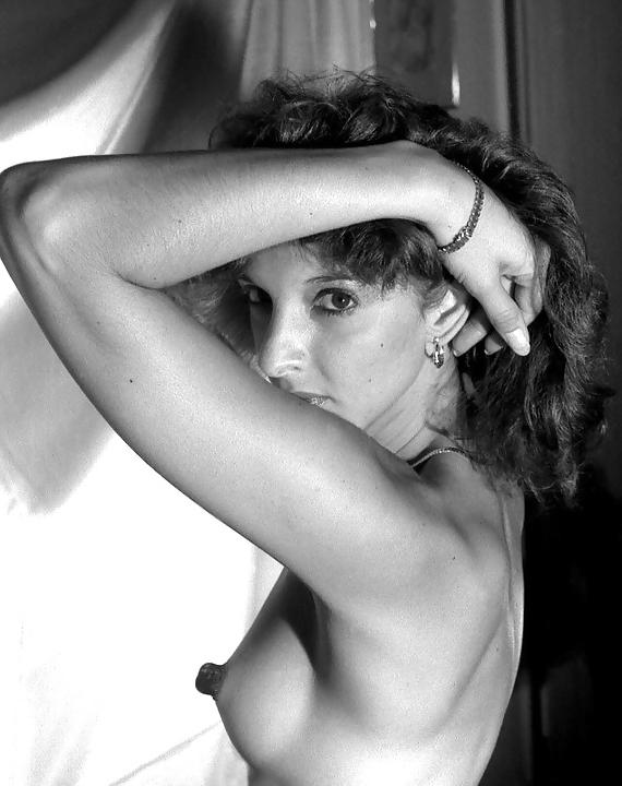 25P Jennifer O'Dell and her HUGE nipples!