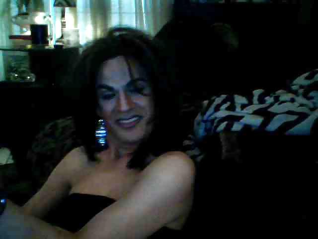 6P Sissy Kyla
