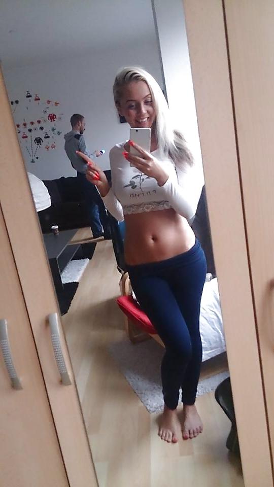 25P Best German Celebrity Pics Dezember 2014