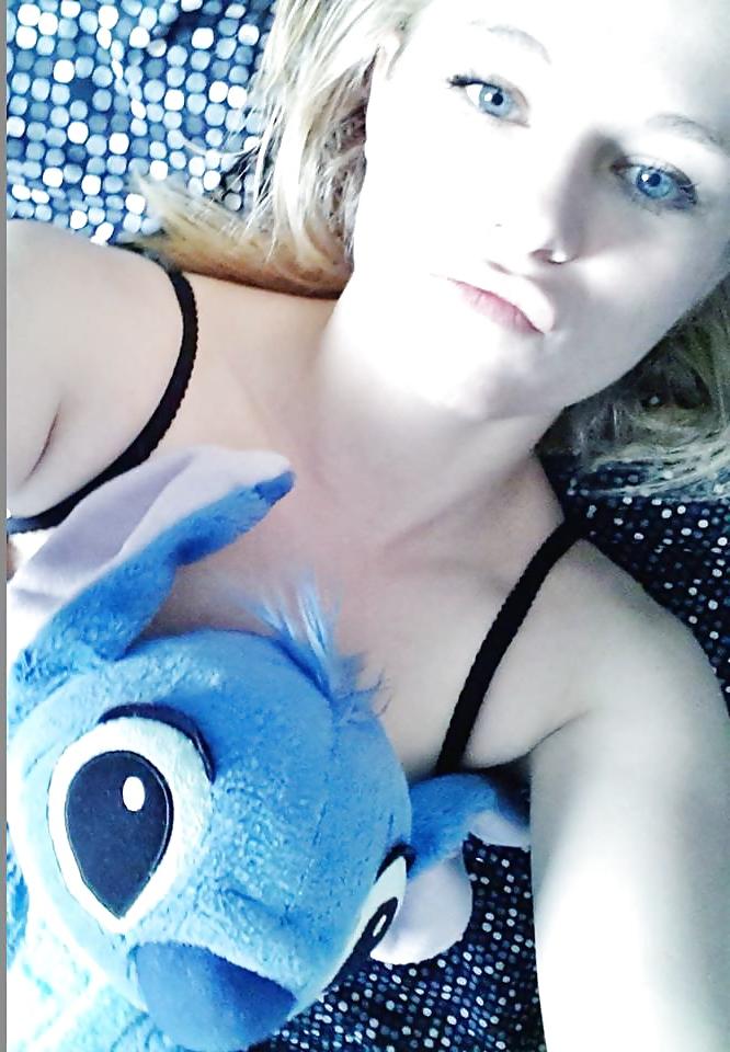 25P Slutty friend marie from lens (France)