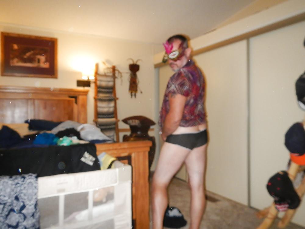 8P Sissy 22 plizzzzz comment