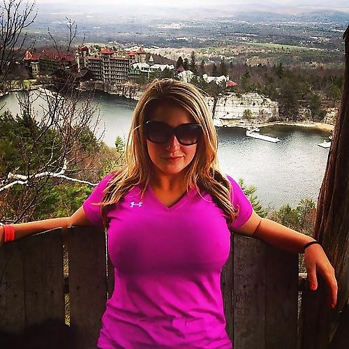 25P Huge Amatuer Tits in Tight Clothing