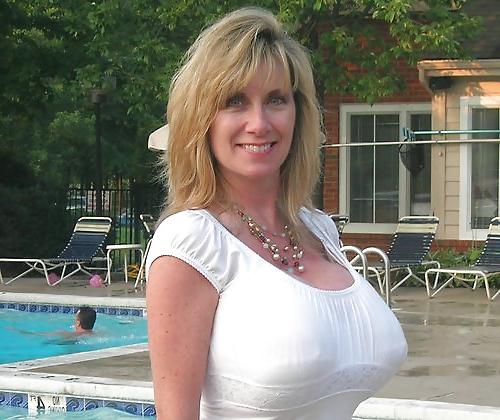 25P Huge Amatuer Tits in Tight Clothing