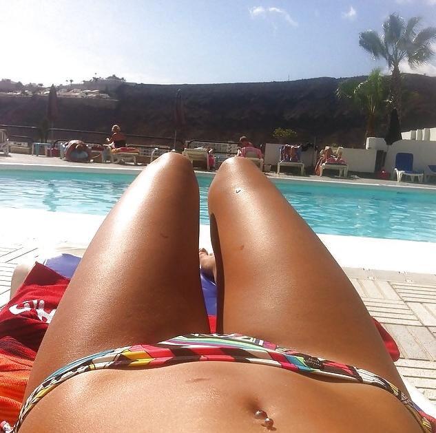 21P Hot dogs or hot legs?