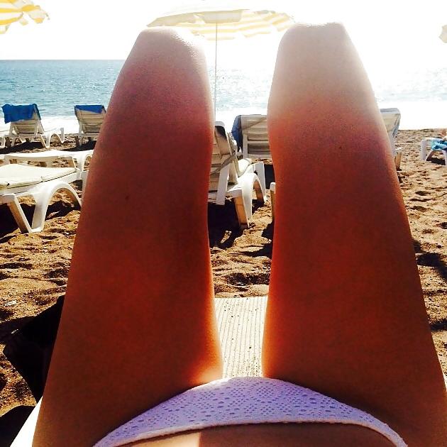21P Hot dogs or hot legs?