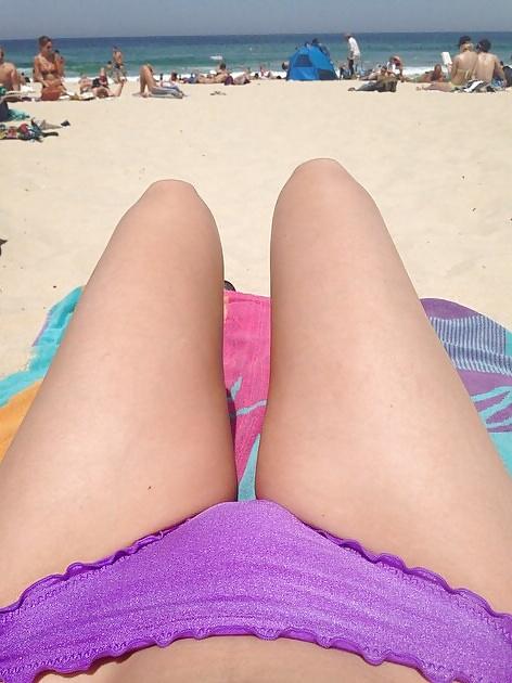 21P Hot dogs or hot legs?