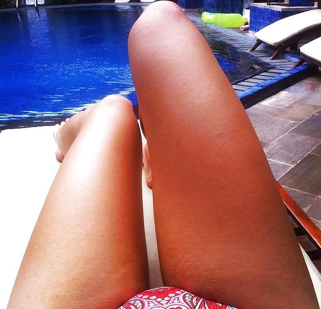 21P Hot dogs or hot legs?