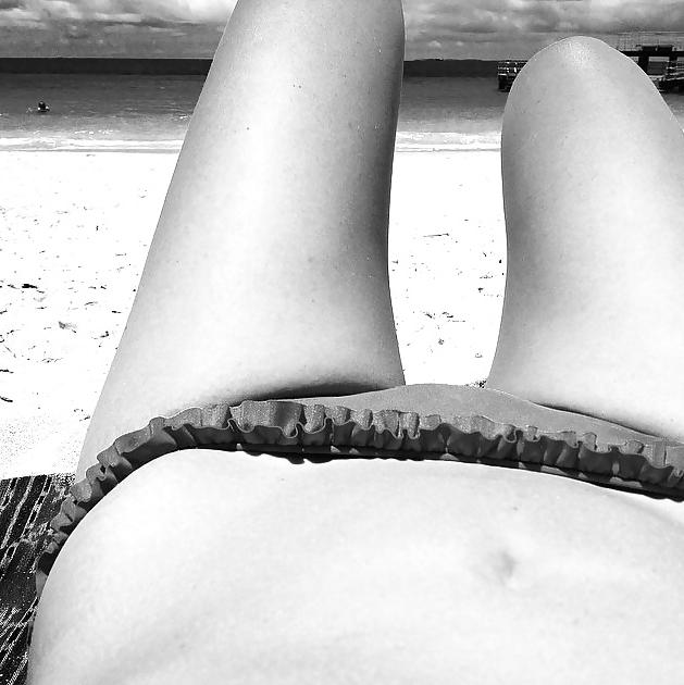 21P Hot dogs or hot legs?