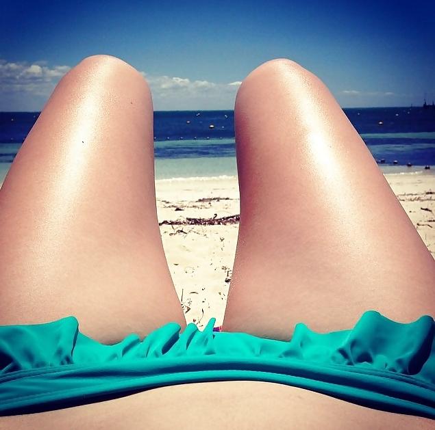 21P Hot dogs or hot legs?