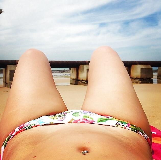 21P Hot dogs or hot legs?