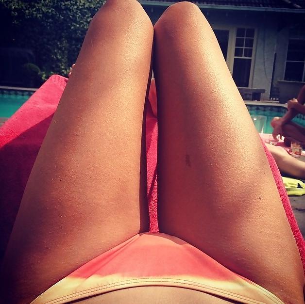 21P Hot dogs or hot legs?