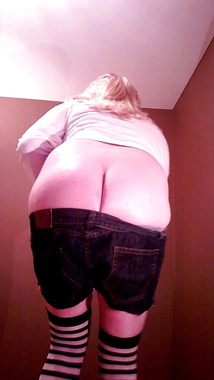 12P Sissy gurl in a stupid outfit