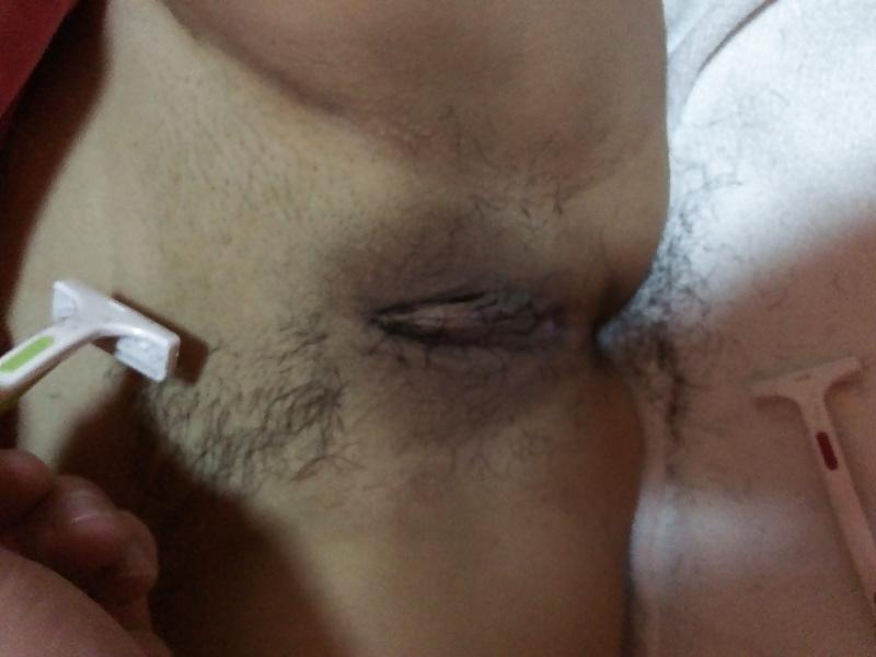 18P Friend's chinese wife pussy shaved