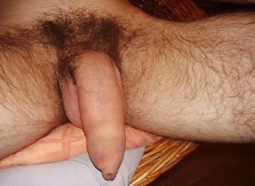 25P Big Uncut Cock Worshipping Slave