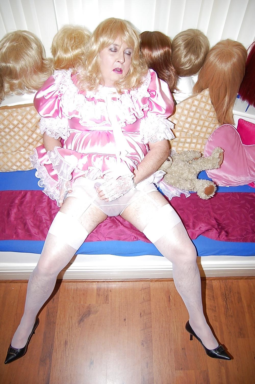 25P Me as a Sissy in Pink