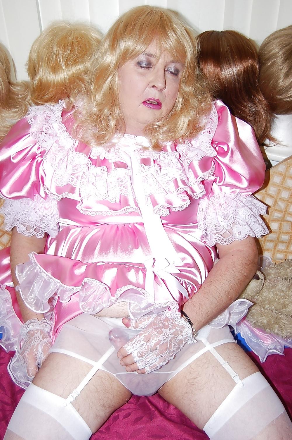 25P Me as a Sissy in Pink