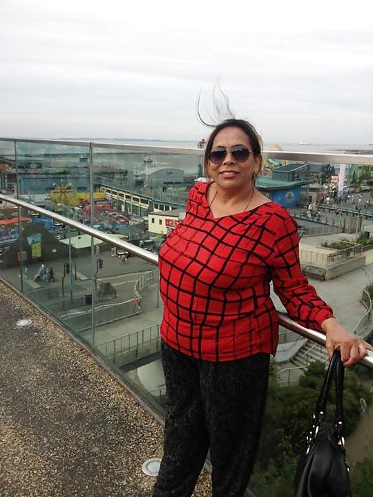 25P Sexy mom with huge tits - GITA OLI