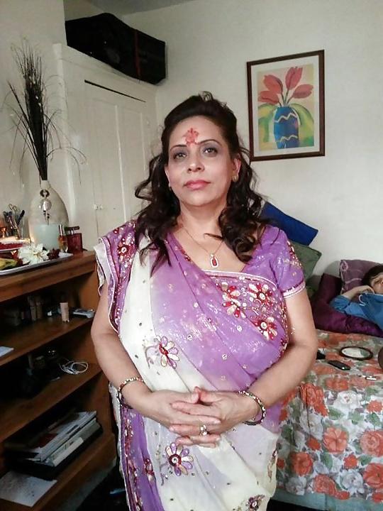 25P Sexy mom with huge tits - GITA OLI