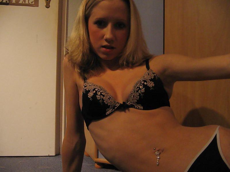 20P Skinny girl strip-tease