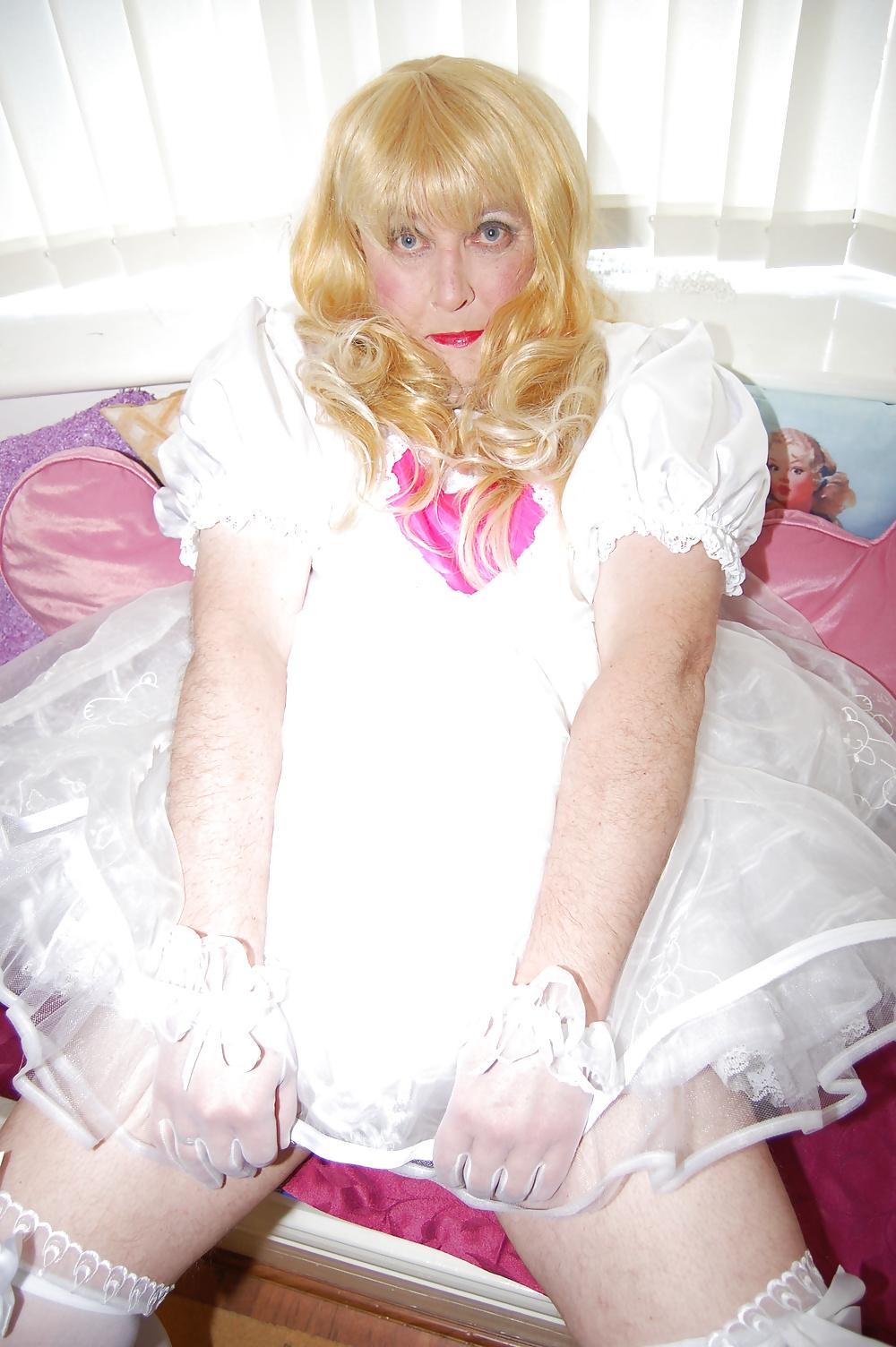 25P Me as a Cock Hungry CUM Thirsty Horny Frustrated Sissy