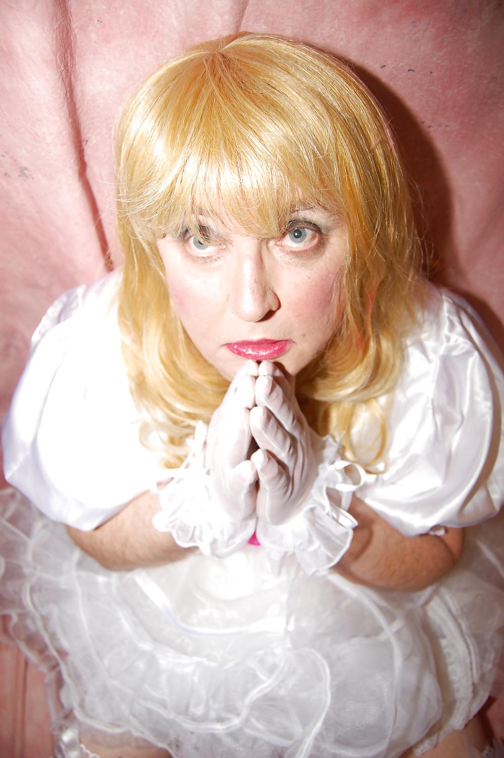 25P Me as a Cock Hungry CUM Thirsty Horny Frustrated Sissy
