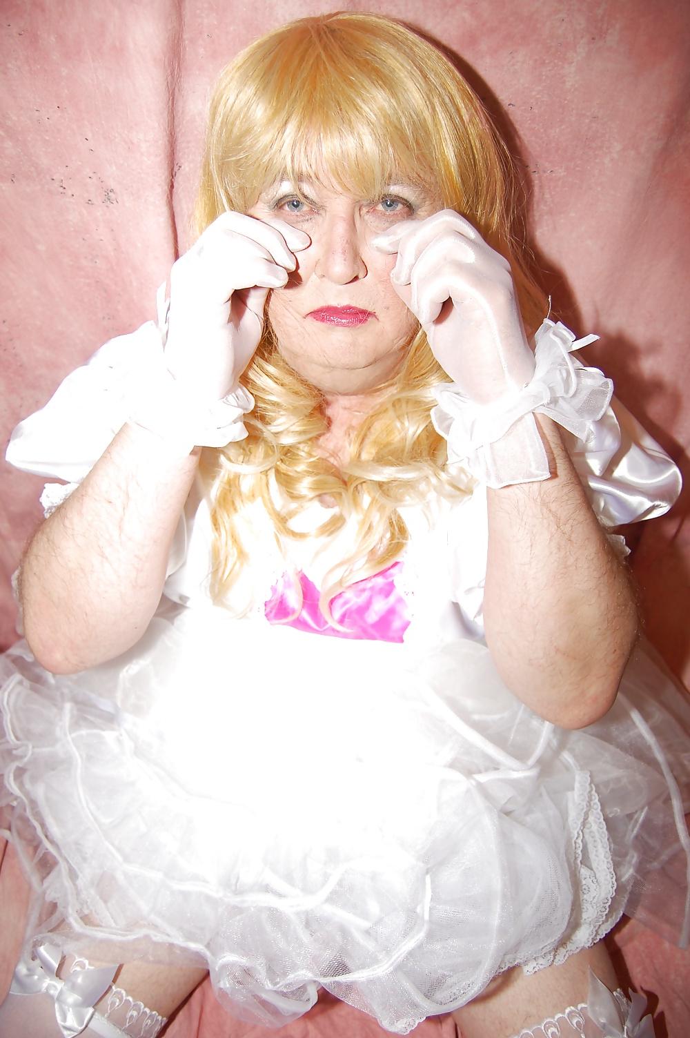 25P Me as a Cock Hungry CUM Thirsty Horny Frustrated Sissy