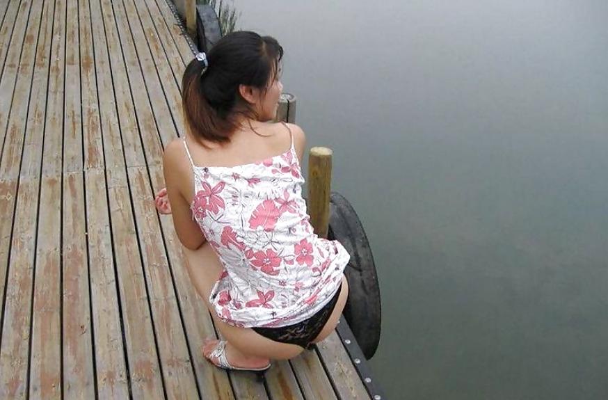 18P Friend's chinese wife nude