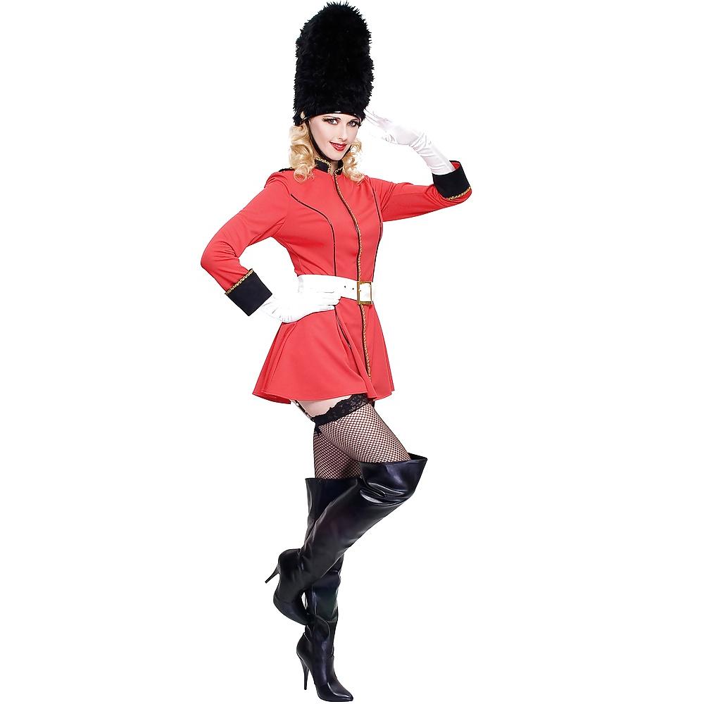 25P Sissy costums