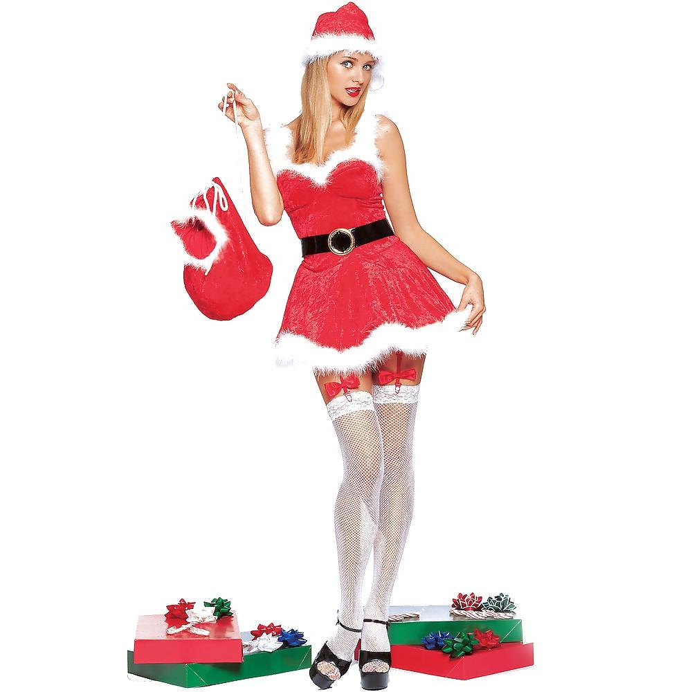25P Sissy costums