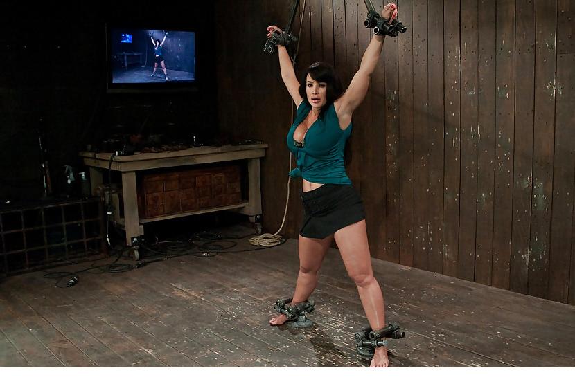 9P Lisa Ann-Wonderful Slave