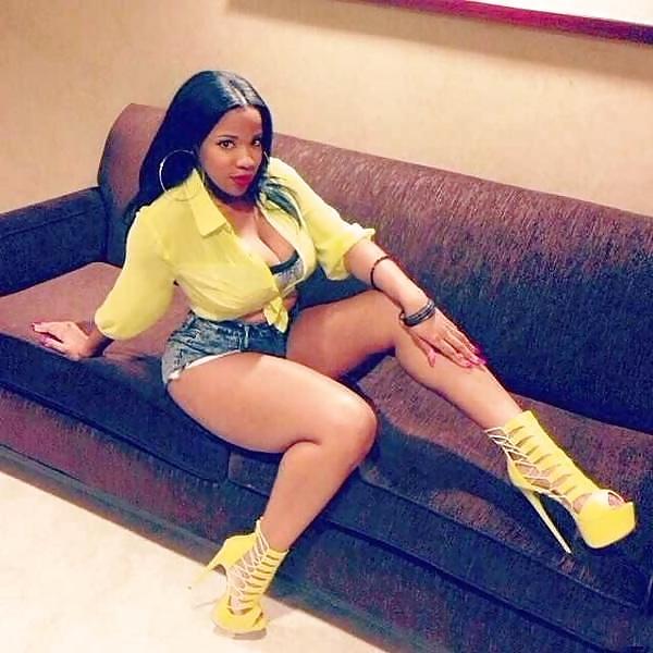 11P Short Shorts