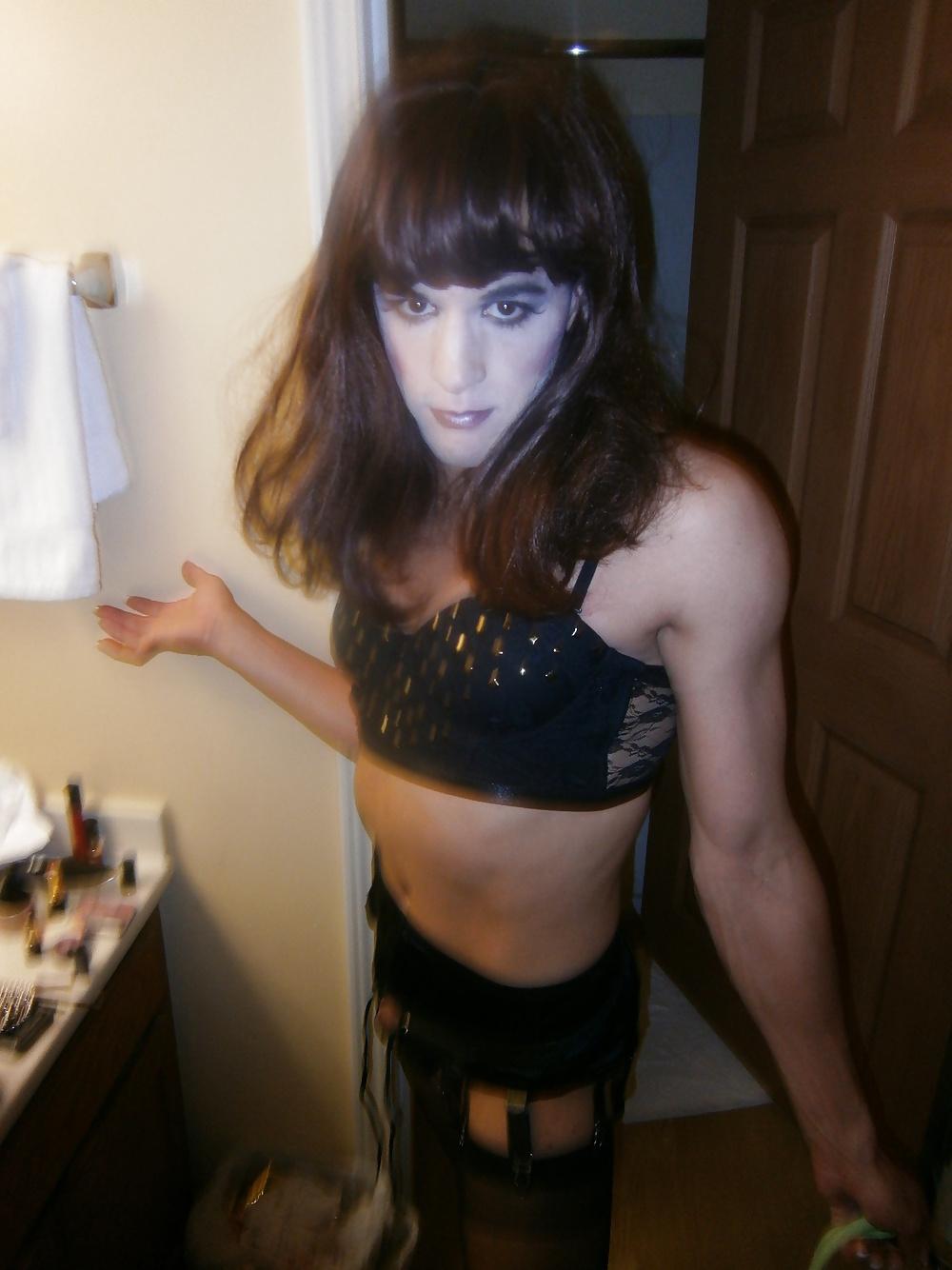 25P My xmas gift to you all some hot sissys