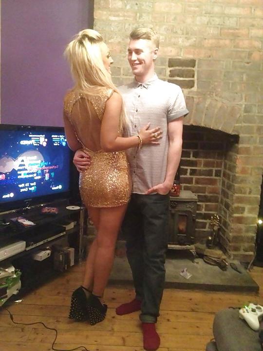 7P Skinny blonde chav Danielle