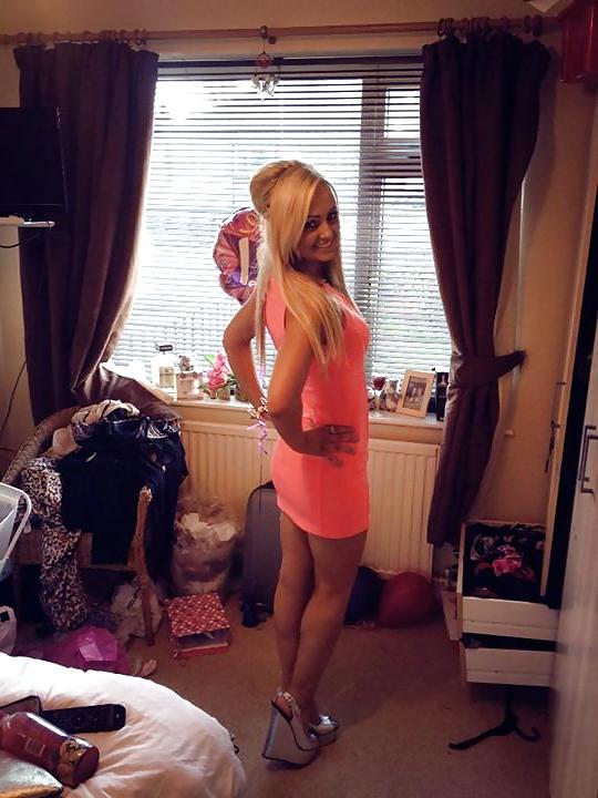 7P Skinny blonde chav Danielle