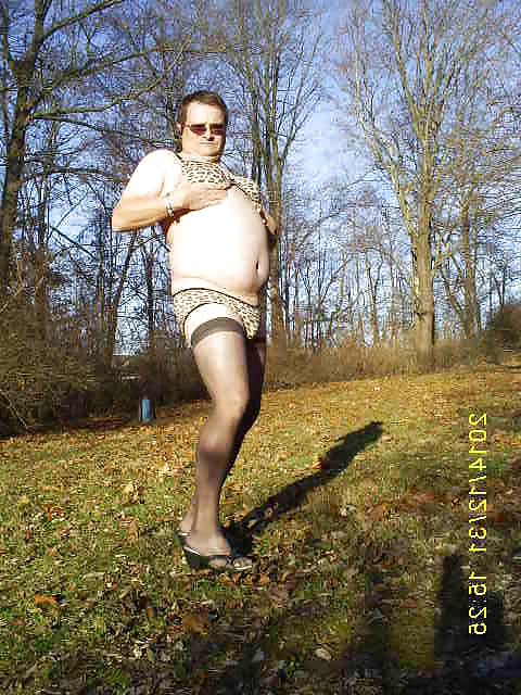 15P 2014 123114 Sissy Outdoors in the Cold