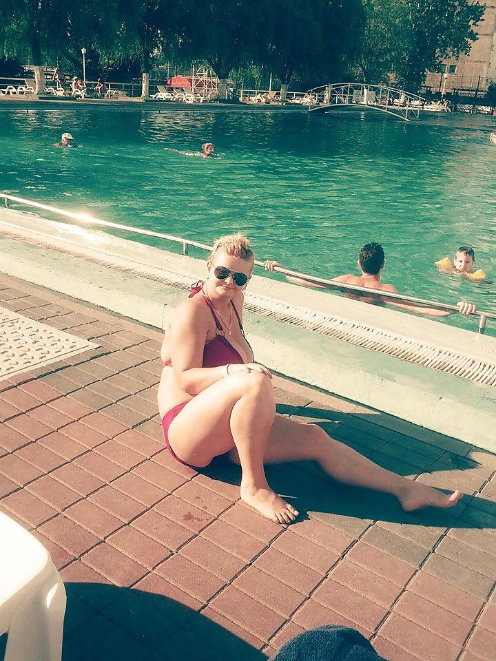 25P Romanian Huge Tits Amateur 32