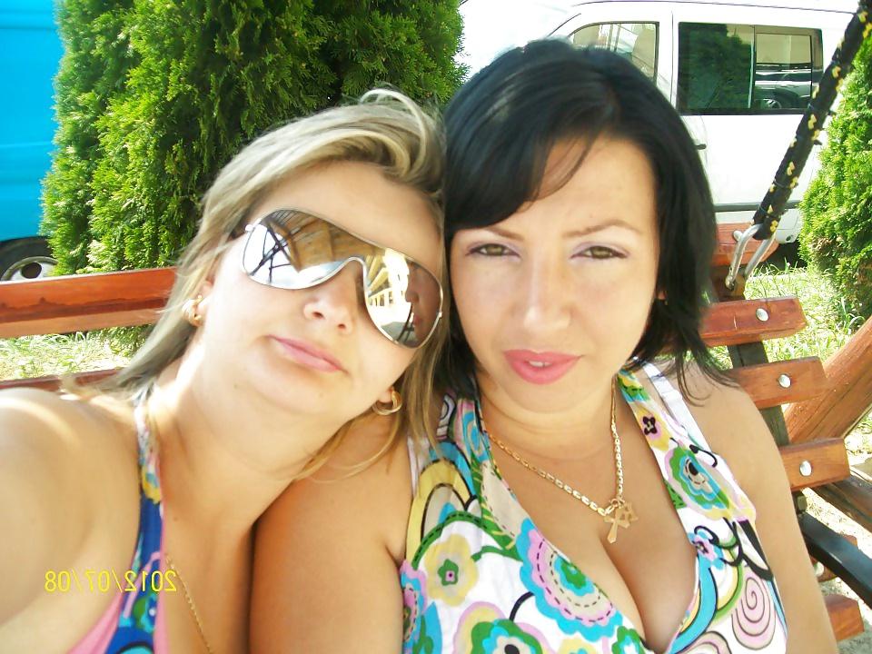 25P Romanian Huge Tits Amateur 32