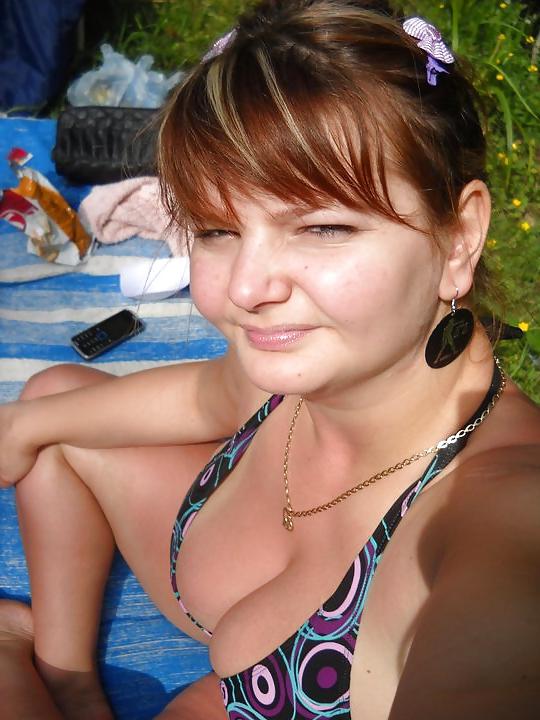 25P Romanian Huge Tits Amateur 32