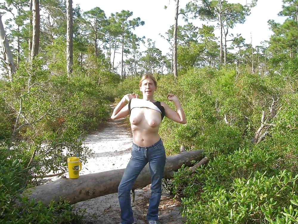 18P Skinny MILF