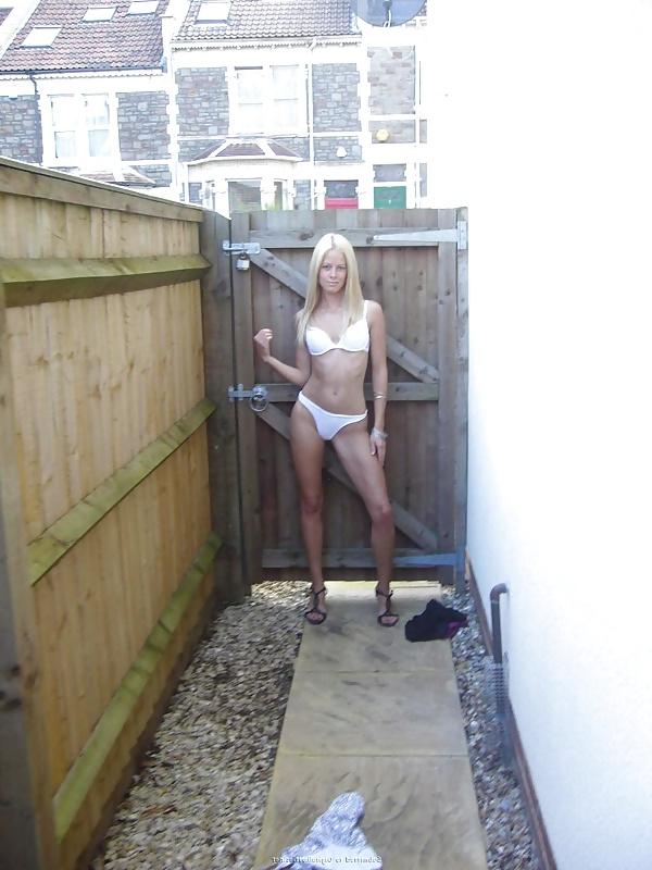 25P Grande soeur d'une ex - Older NOT sister of an ex-girlfriend