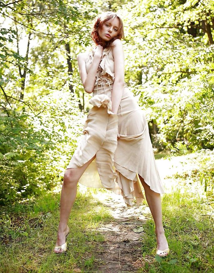 15P Hotlegs-skinny girl16