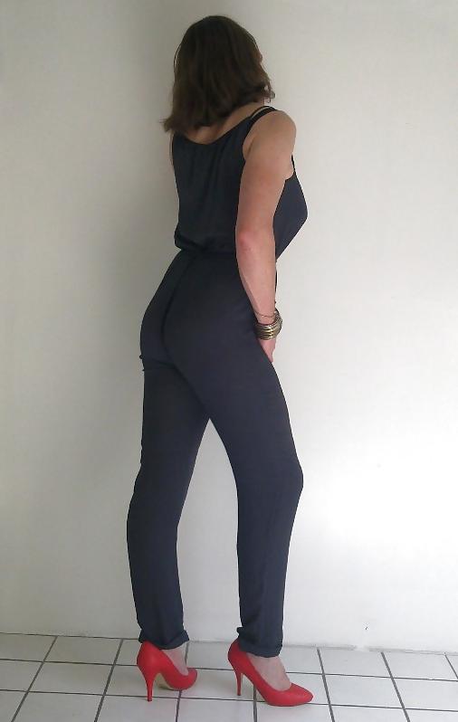 15P Tight trousers! sissy tv cd