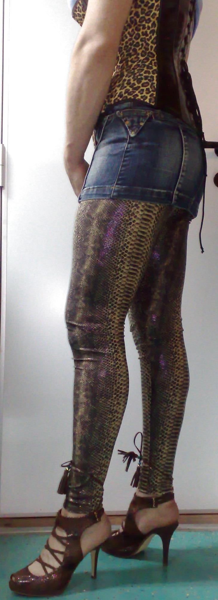 15P Tight trousers! sissy tv cd