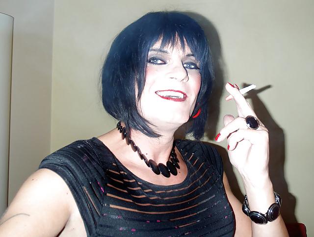 16P Smoking sissy slut Donna Dee
