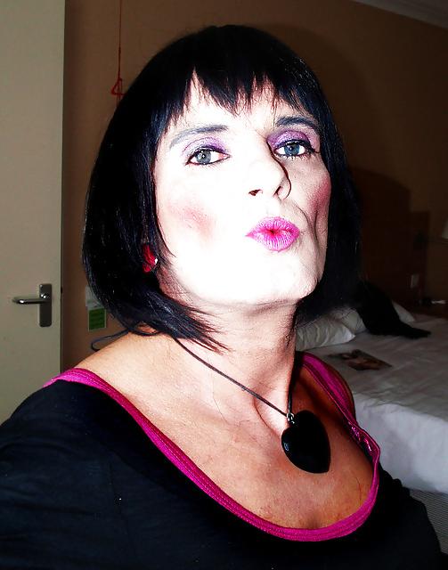 16P Smoking sissy slut Donna Dee